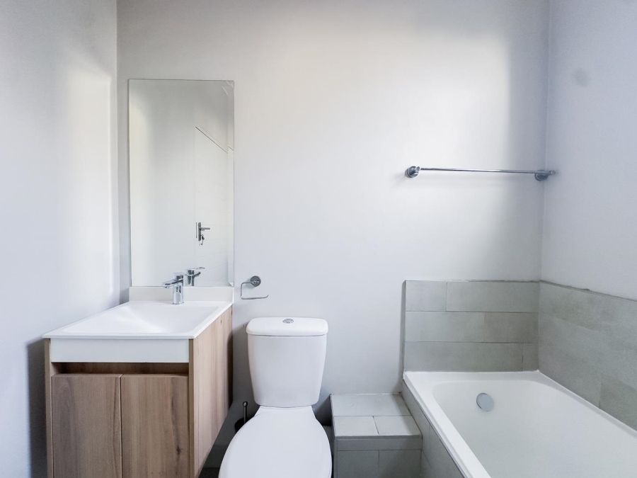 2 Bedroom Property for Sale in Lombardy Estate Gauteng