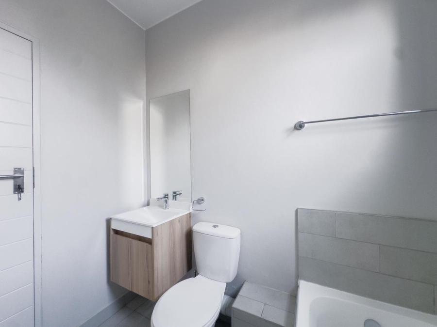 2 Bedroom Property for Sale in Lombardy Estate Gauteng