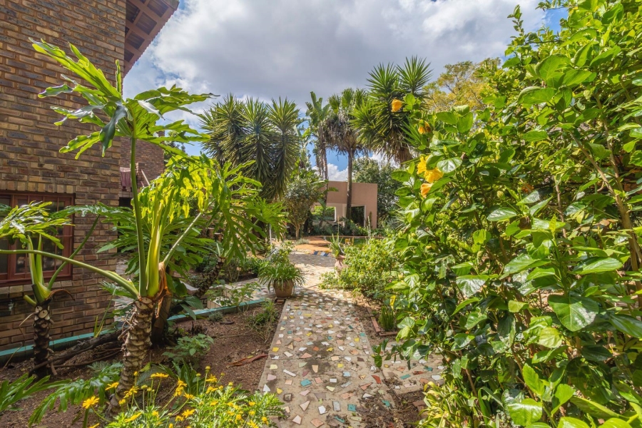 5 Bedroom Property for Sale in Radiokop Gauteng