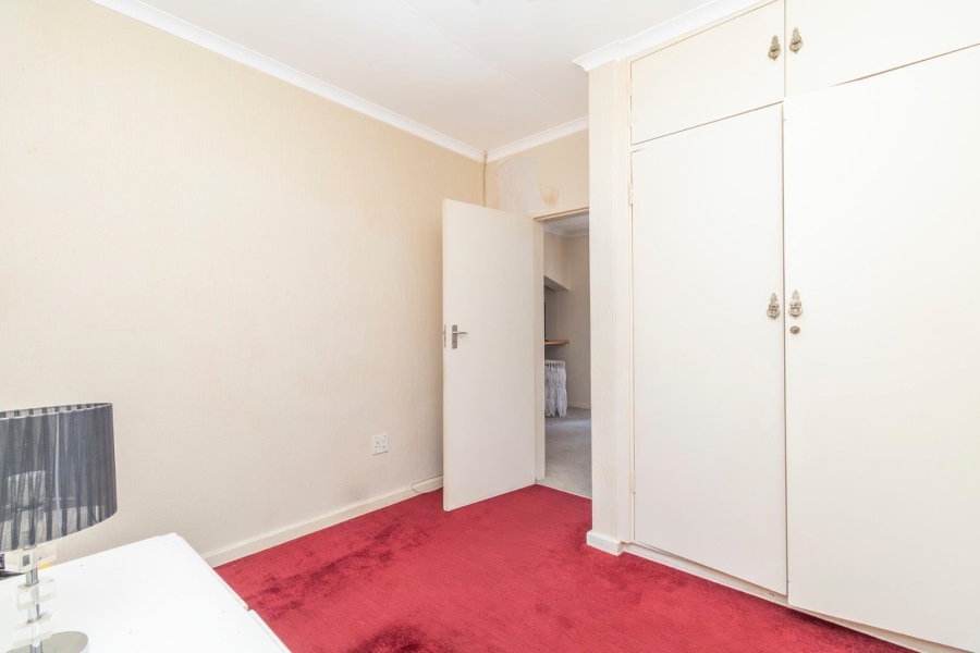 5 Bedroom Property for Sale in Radiokop Gauteng