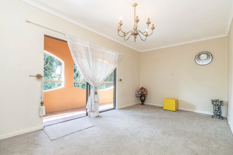 5 Bedroom Property for Sale in Radiokop Gauteng