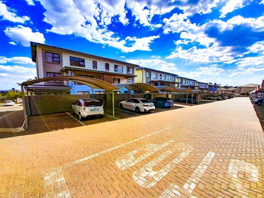 3 Bedroom Property for Sale in Carlswald Gauteng