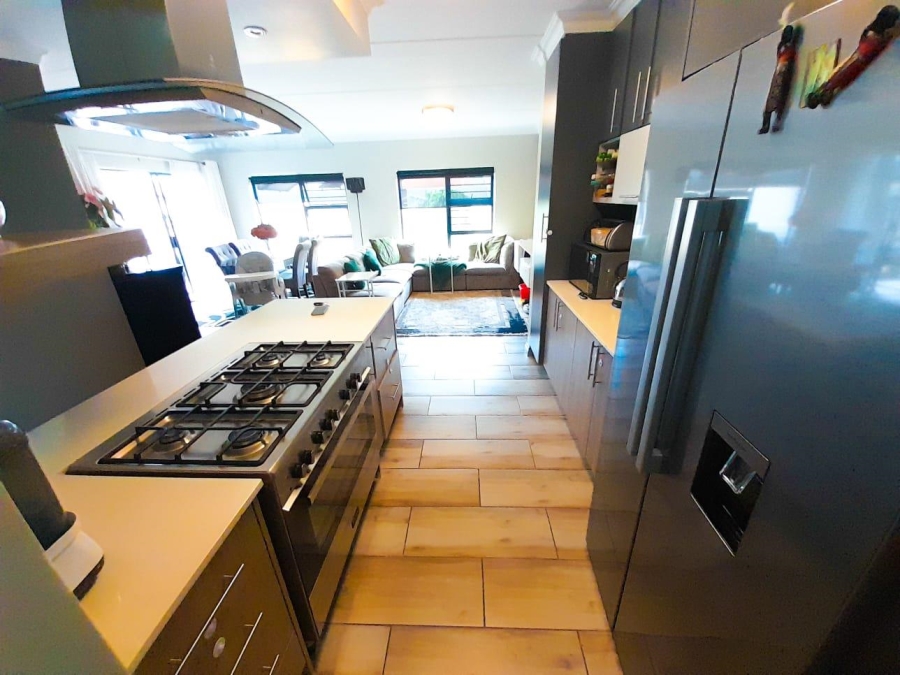 3 Bedroom Property for Sale in Carlswald Gauteng