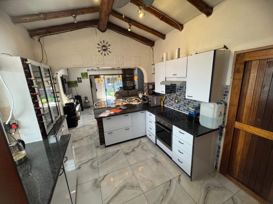 4 Bedroom Property for Sale in Brackendowns Gauteng