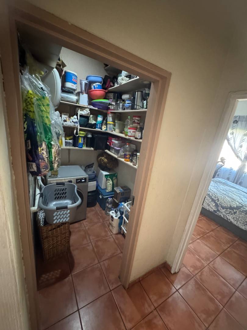 4 Bedroom Property for Sale in Brackendowns Gauteng