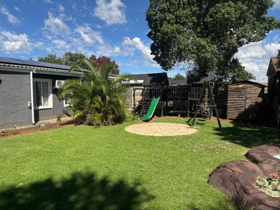 4 Bedroom Property for Sale in Brackendowns Gauteng