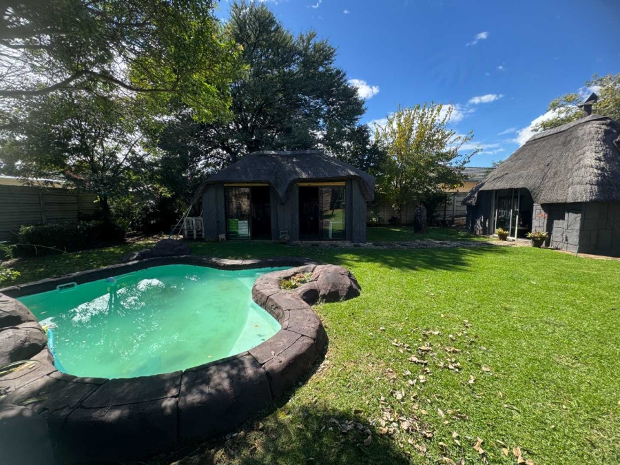 4 Bedroom Property for Sale in Brackendowns Gauteng