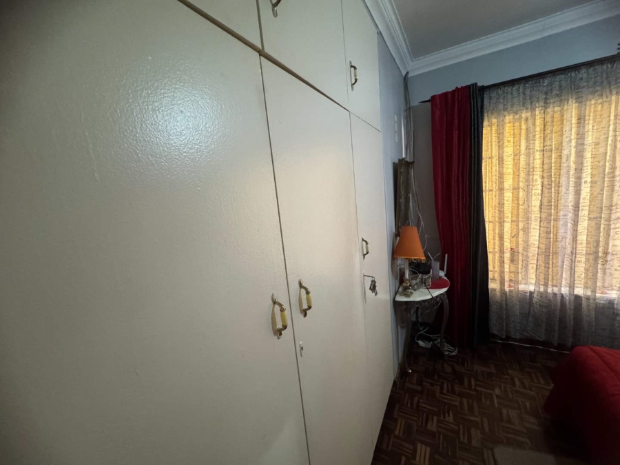 5 Bedroom Property for Sale in Brackendowns Gauteng