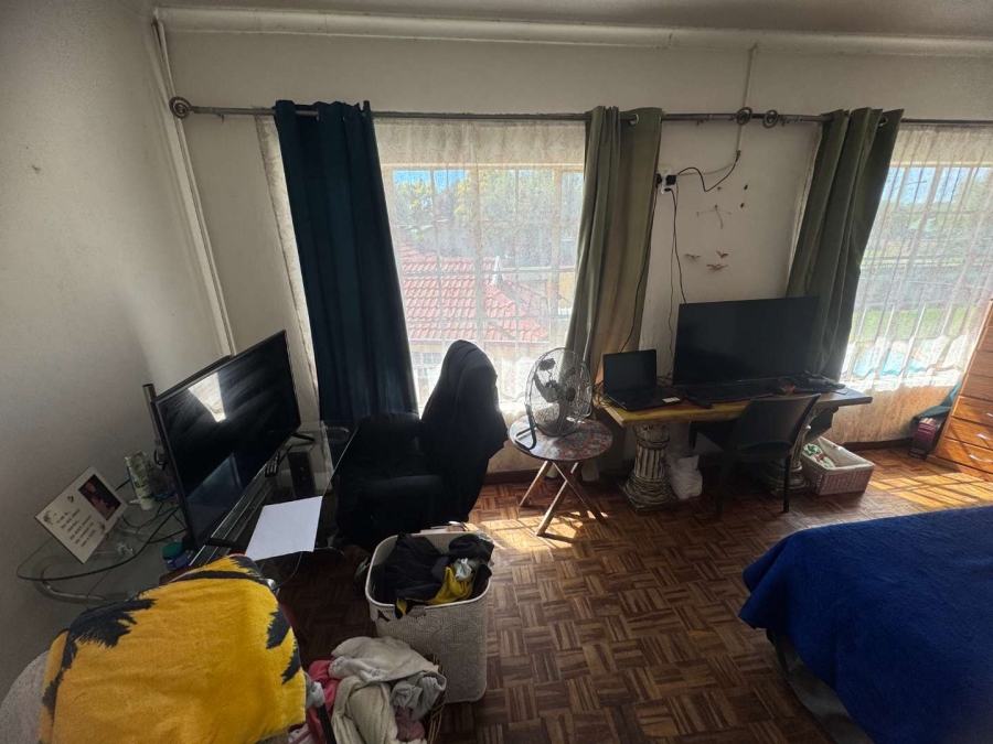 5 Bedroom Property for Sale in Brackendowns Gauteng