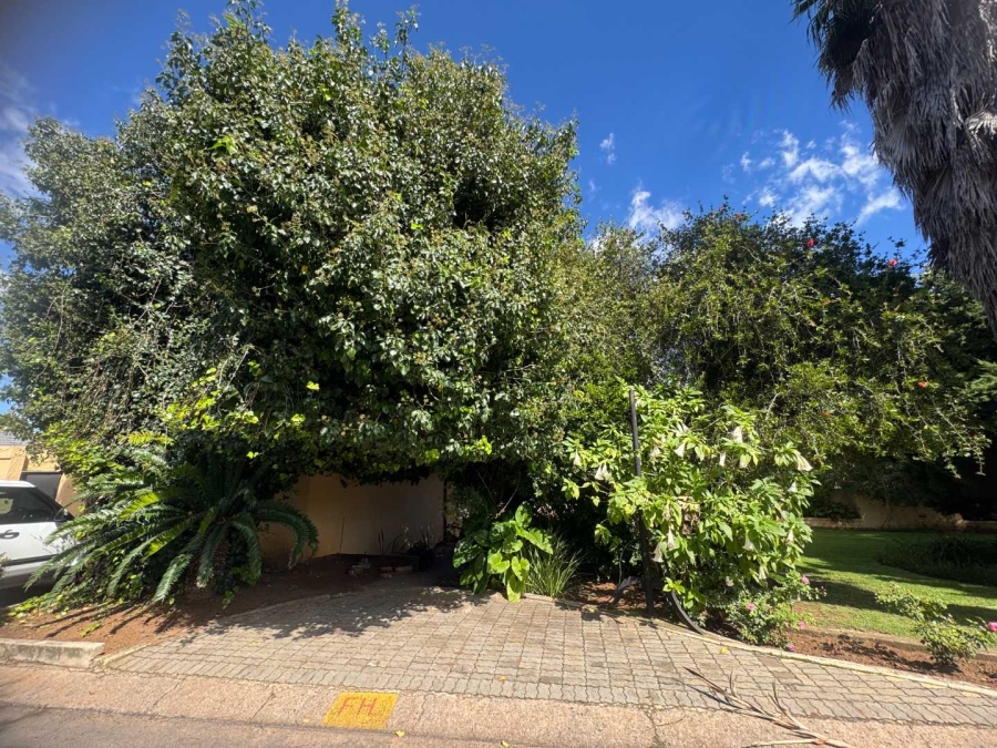 5 Bedroom Property for Sale in Brackendowns Gauteng