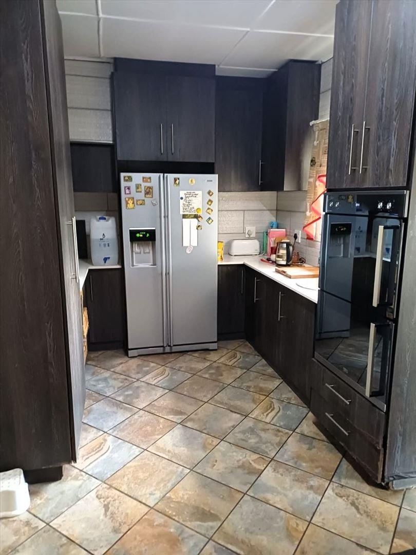 3 Bedroom Property for Sale in Comet Gauteng