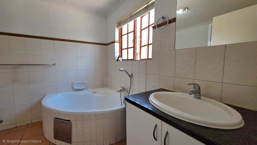 3 Bedroom Property for Sale in Faerie Glen Gauteng