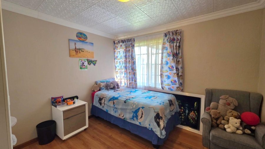 3 Bedroom Property for Sale in Faerie Glen Gauteng