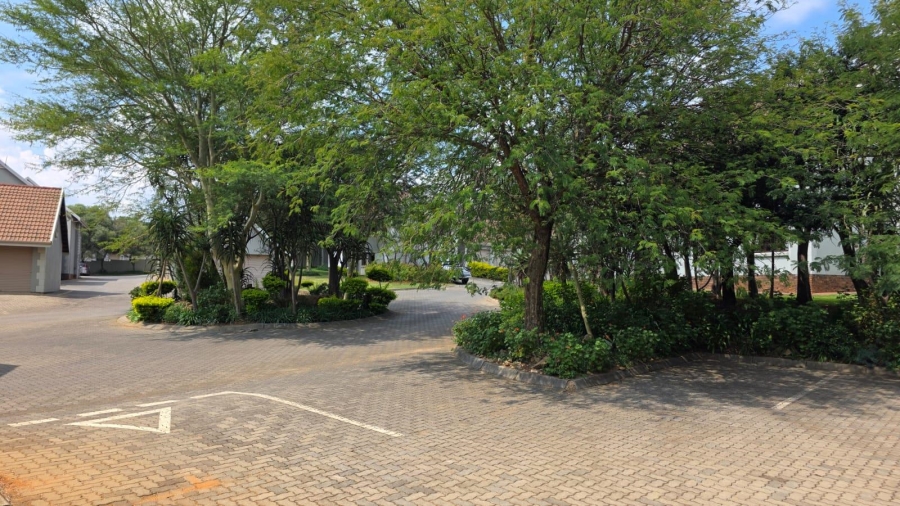 3 Bedroom Property for Sale in Faerie Glen Gauteng