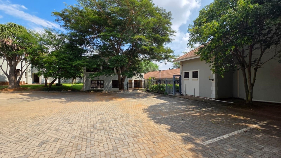 3 Bedroom Property for Sale in Faerie Glen Gauteng
