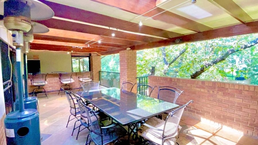 5 Bedroom Property for Sale in Lukasrand Gauteng