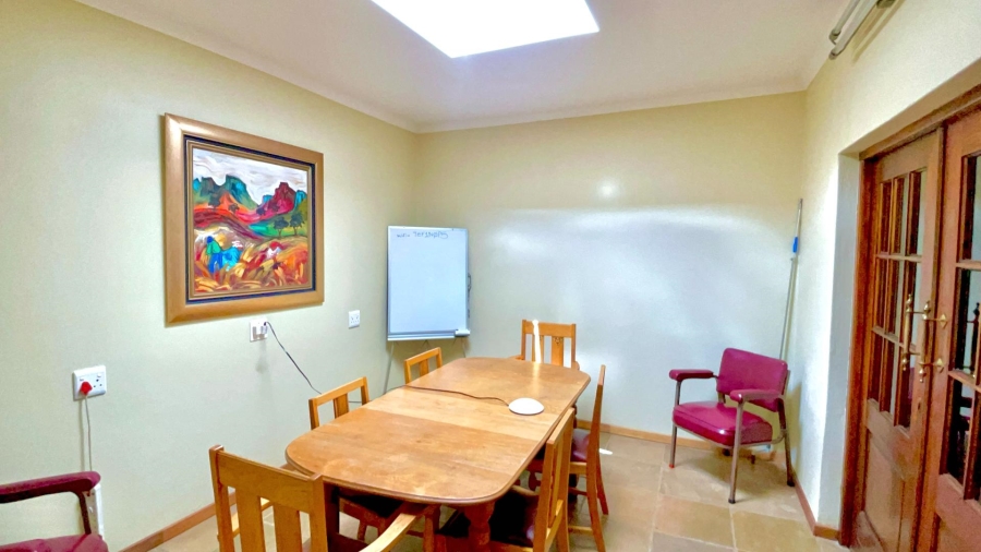 5 Bedroom Property for Sale in Lukasrand Gauteng