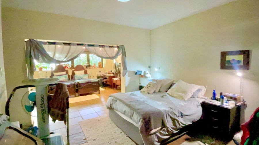 5 Bedroom Property for Sale in Lukasrand Gauteng