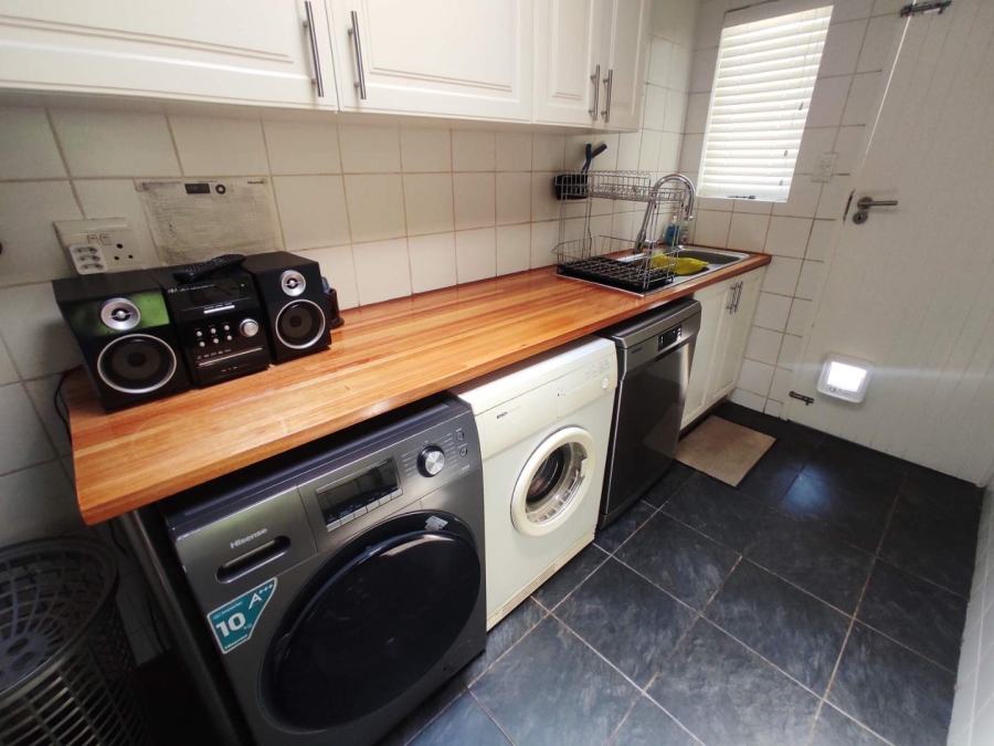 To Let 4 Bedroom Property for Rent in Malanshof Gauteng