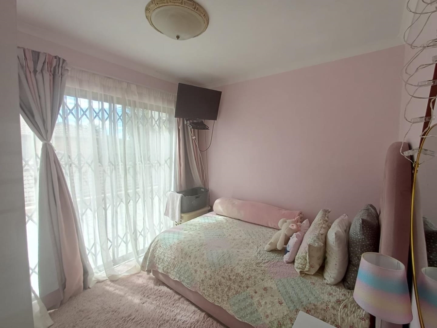 To Let 3 Bedroom Property for Rent in Olivedale Gauteng