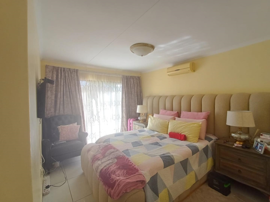 To Let 3 Bedroom Property for Rent in Olivedale Gauteng