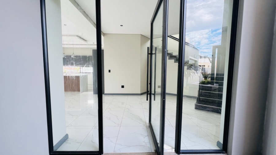 4 Bedroom Property for Sale in Fountainbrook Estate Gauteng