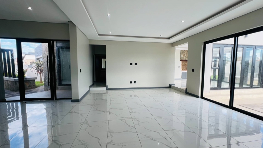 4 Bedroom Property for Sale in Fountainbrook Estate Gauteng