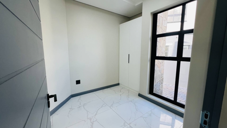 4 Bedroom Property for Sale in Fountainbrook Estate Gauteng