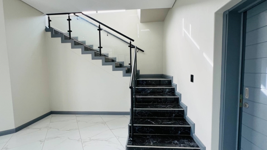 4 Bedroom Property for Sale in Fountainbrook Estate Gauteng
