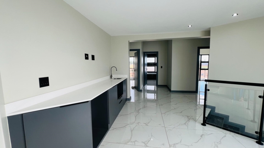 4 Bedroom Property for Sale in Fountainbrook Estate Gauteng