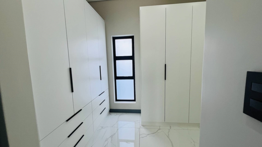 4 Bedroom Property for Sale in Fountainbrook Estate Gauteng