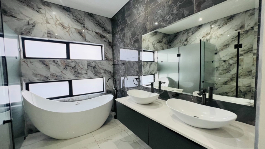 4 Bedroom Property for Sale in Fountainbrook Estate Gauteng