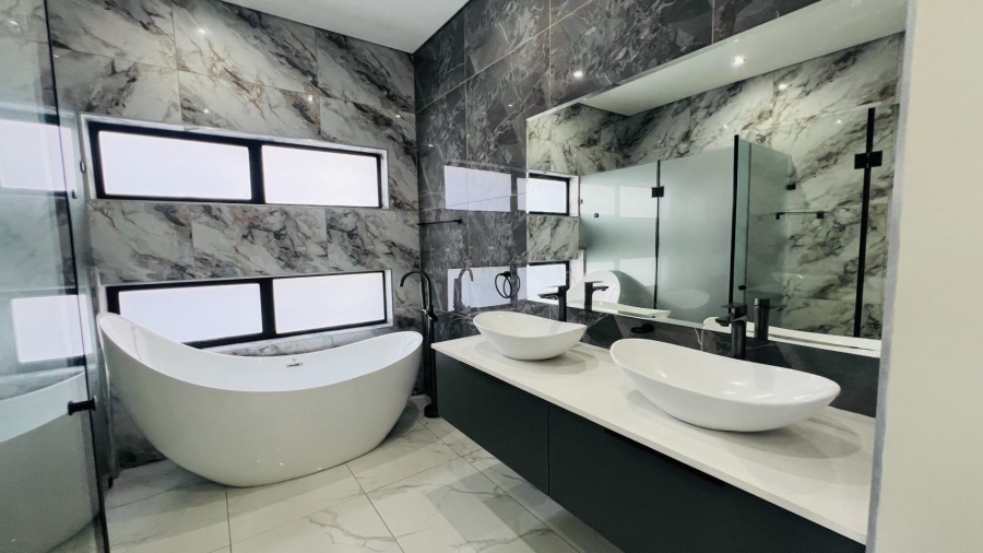 4 Bedroom Property for Sale in Fountainbrook Estate Gauteng