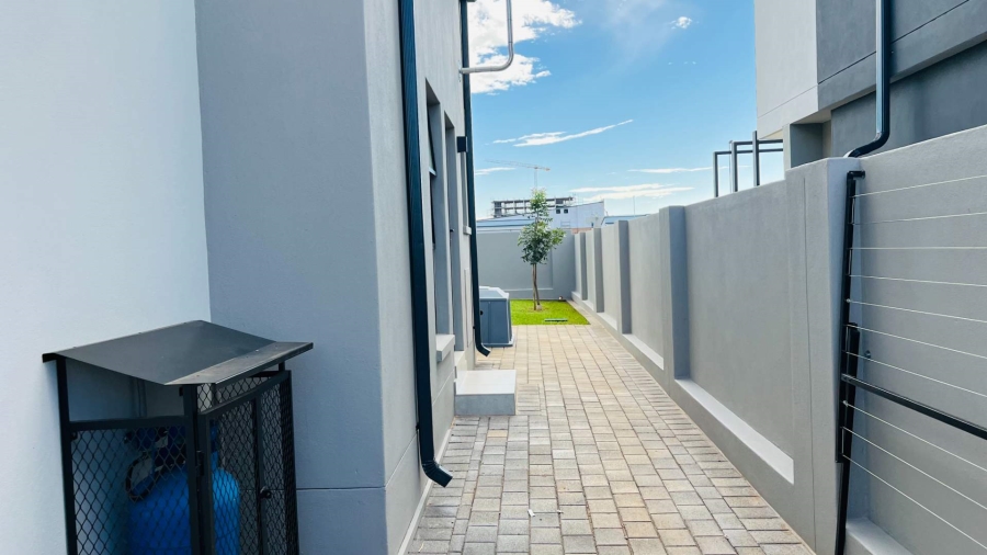 4 Bedroom Property for Sale in Fountainbrook Estate Gauteng