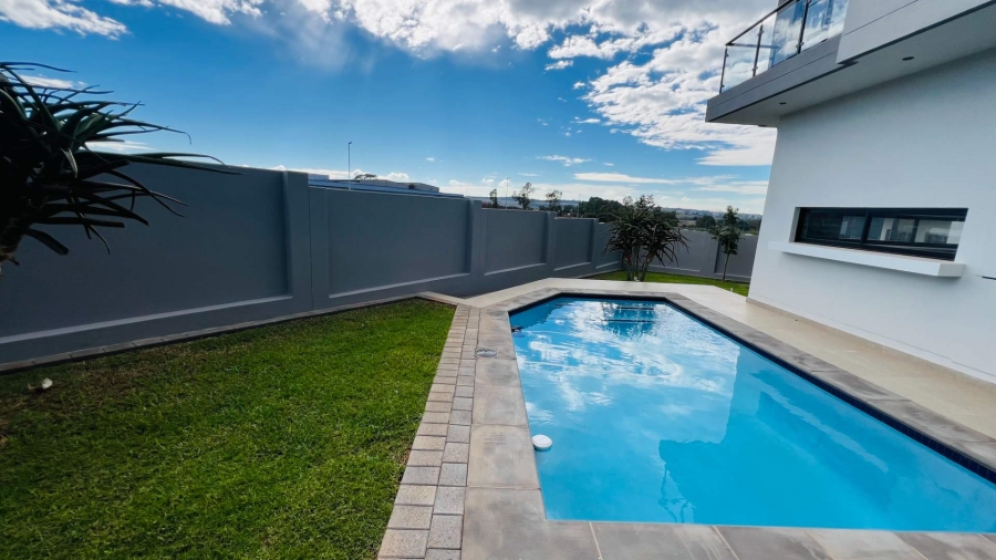 4 Bedroom Property for Sale in Fountainbrook Estate Gauteng