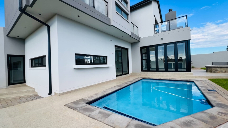 4 Bedroom Property for Sale in Fountainbrook Estate Gauteng