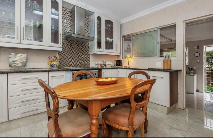 3 Bedroom Property for Sale in Mulbarton Gauteng