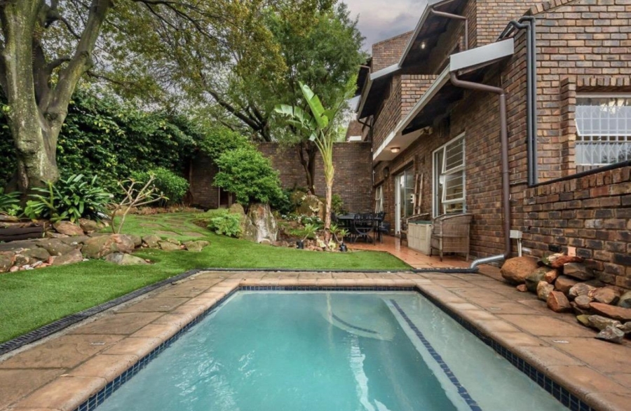 3 Bedroom Property for Sale in Mulbarton Gauteng