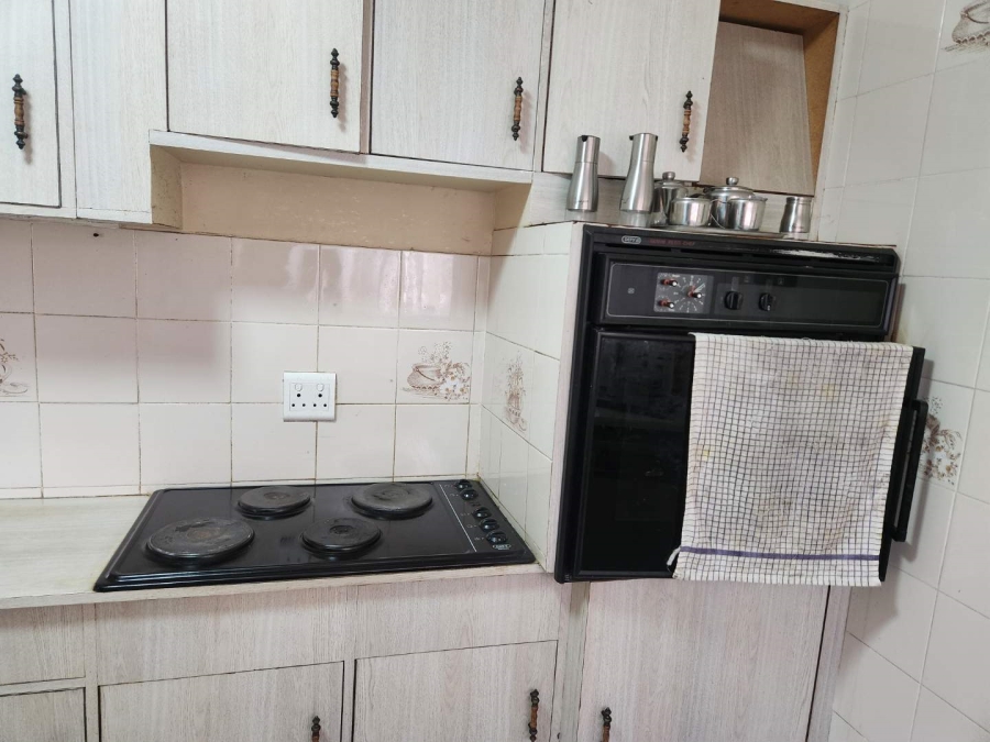 4 Bedroom Property for Sale in Verwoerdpark Gauteng