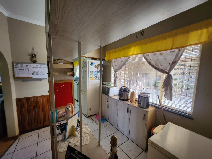 4 Bedroom Property for Sale in Verwoerdpark Gauteng