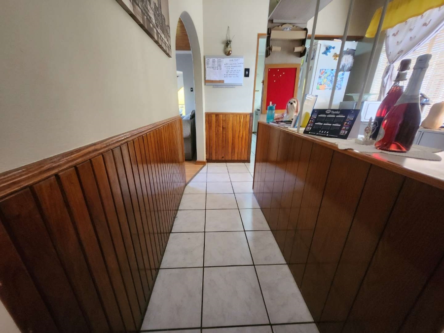 4 Bedroom Property for Sale in Verwoerdpark Gauteng