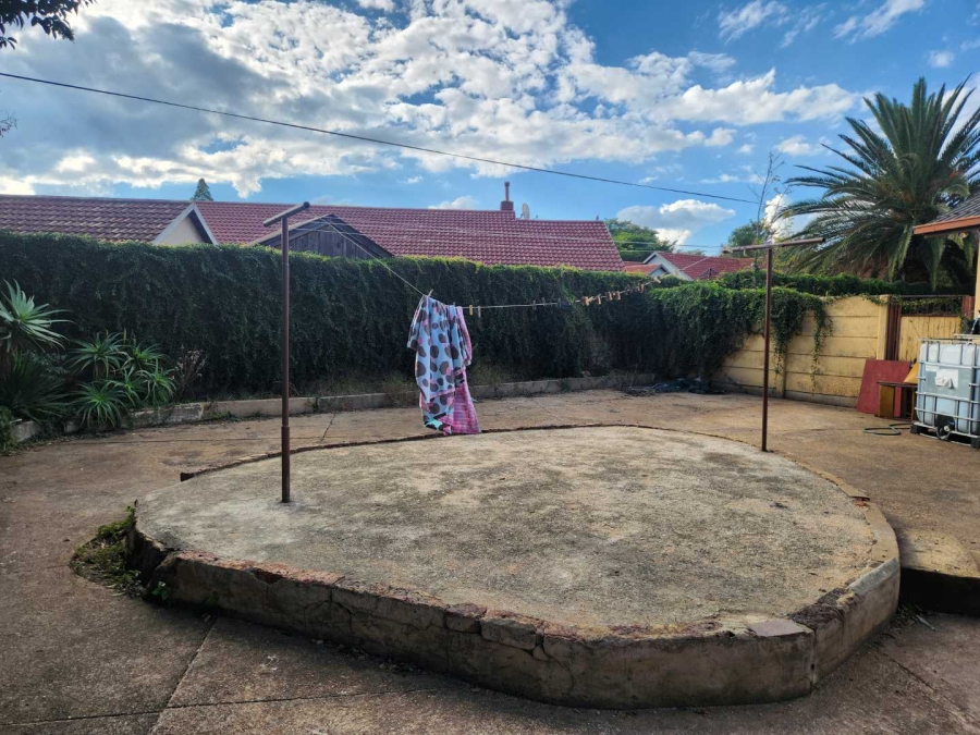 4 Bedroom Property for Sale in Verwoerdpark Gauteng