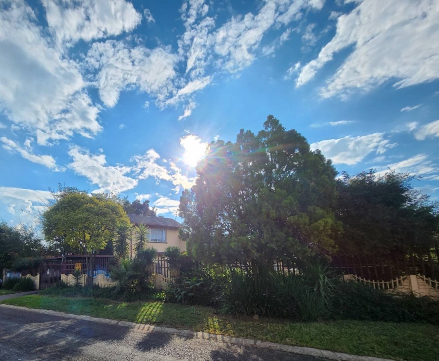 4 Bedroom Property for Sale in Verwoerdpark Gauteng