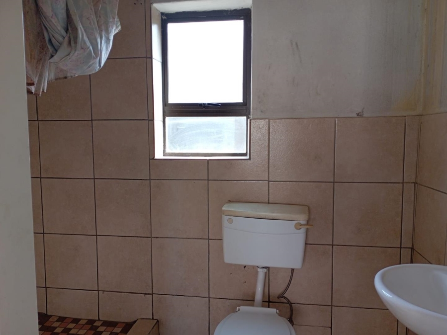 5 Bedroom Property for Sale in Lenasia Gauteng