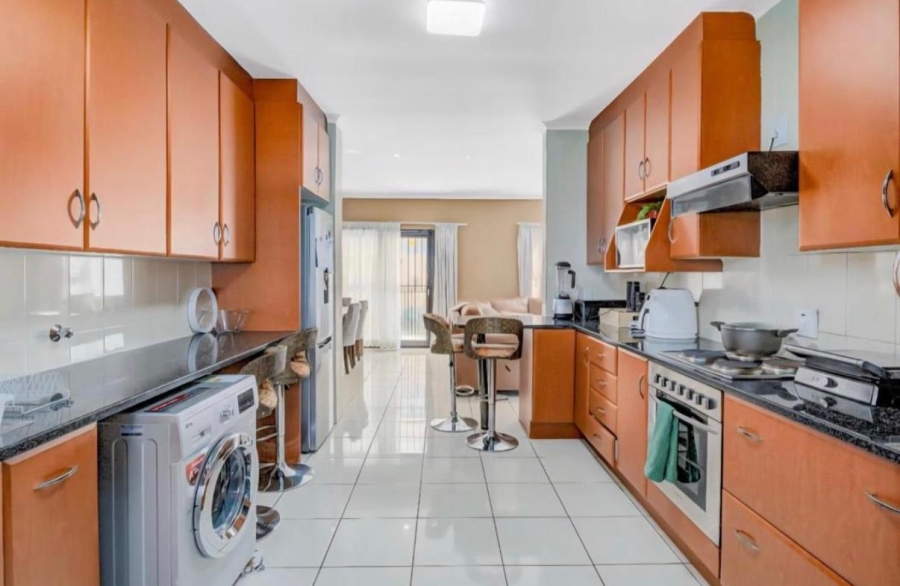 3 Bedroom Property for Sale in Mulbarton Gauteng