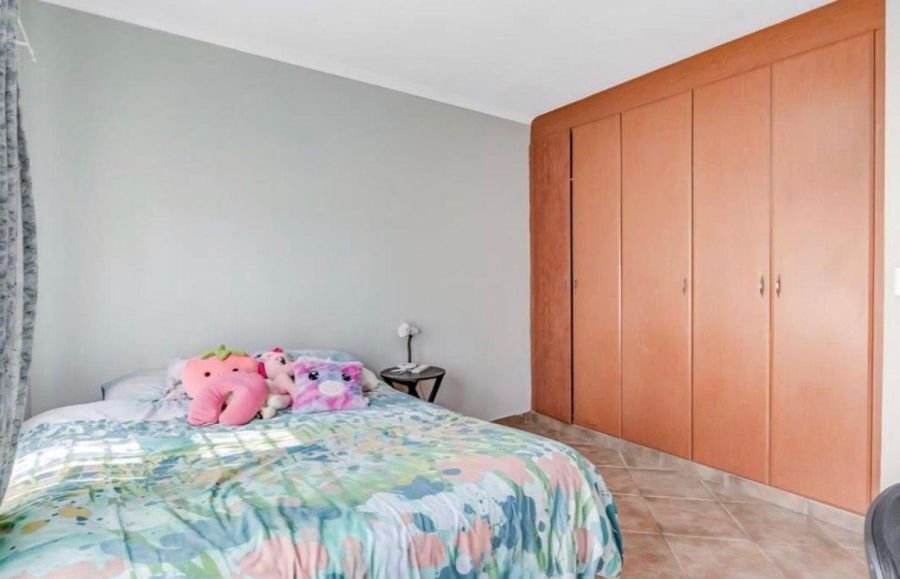 3 Bedroom Property for Sale in Mulbarton Gauteng