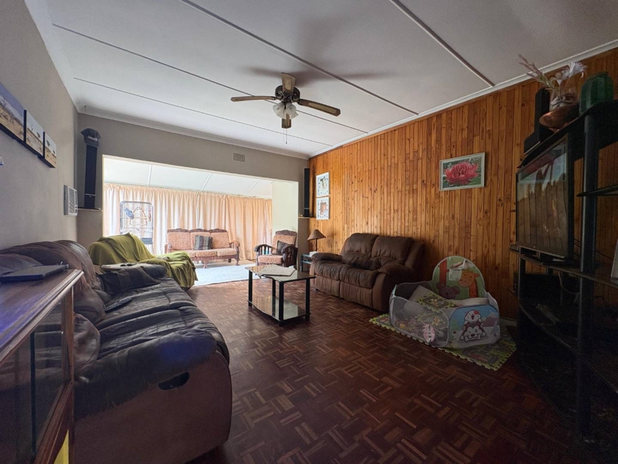 3 Bedroom Property for Sale in Rothdene Gauteng