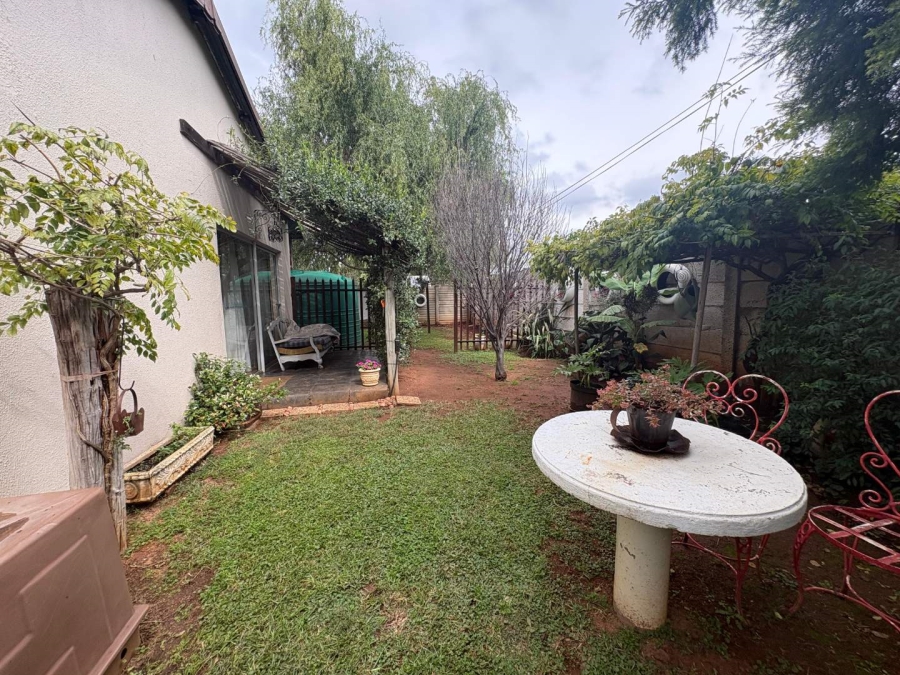 3 Bedroom Property for Sale in Rothdene Gauteng
