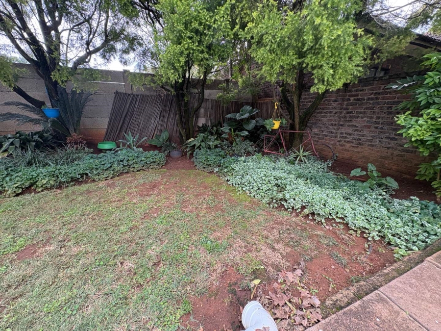 3 Bedroom Property for Sale in Rothdene Gauteng