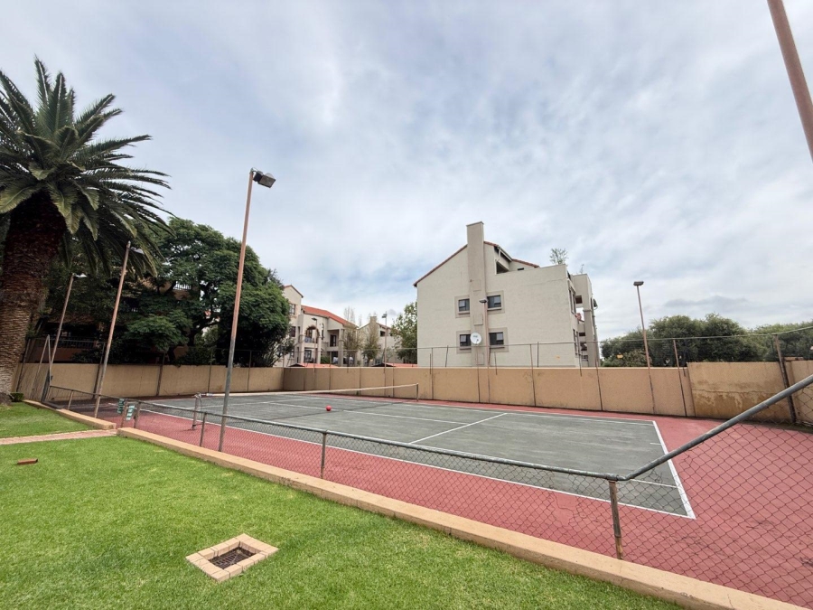 1 Bedroom Property for Sale in Lonehill Gauteng